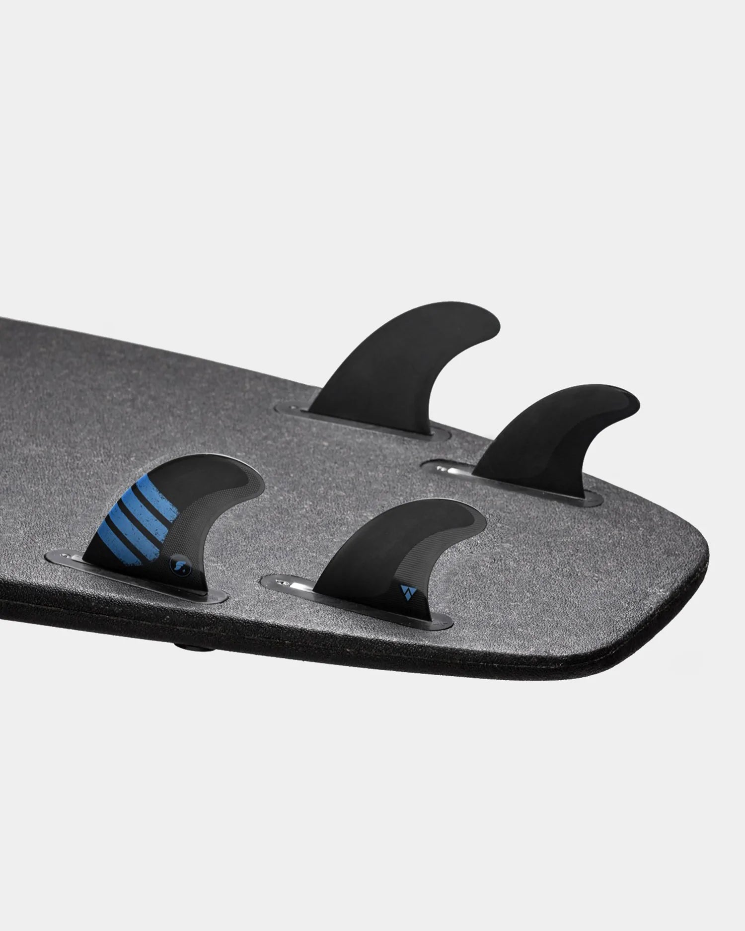 F6 زعانف ألفا